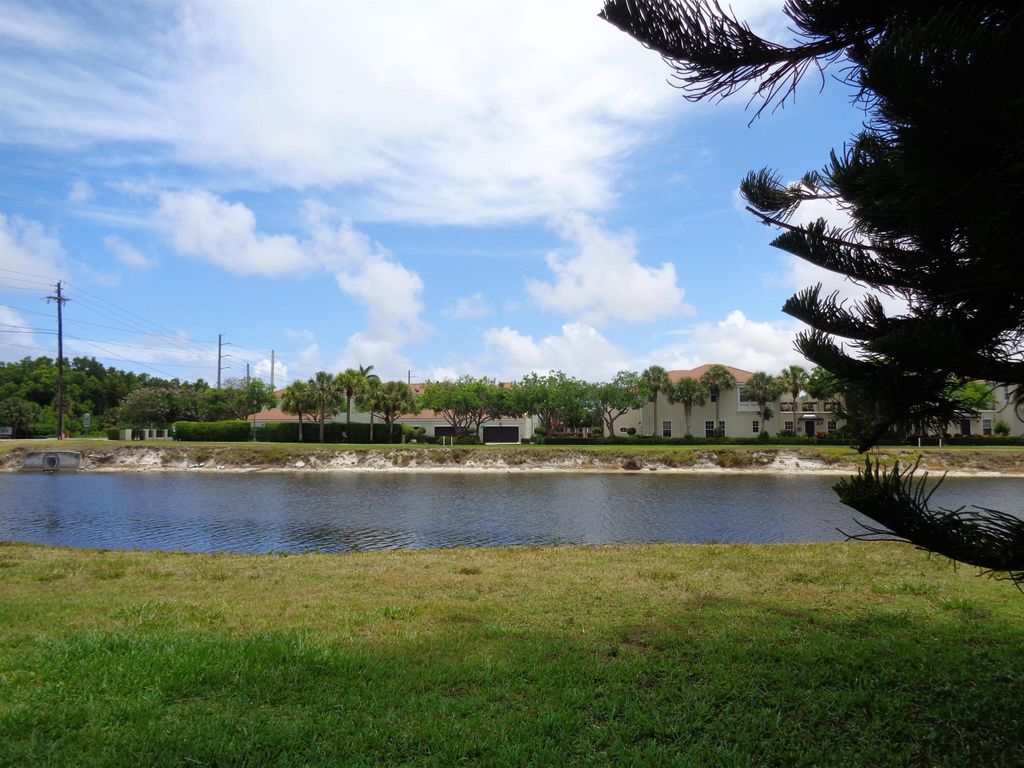 Photo of 3109 SW 20th Terrace #21a1, Delray Beach, FL 33445 (MLS # R11100084)