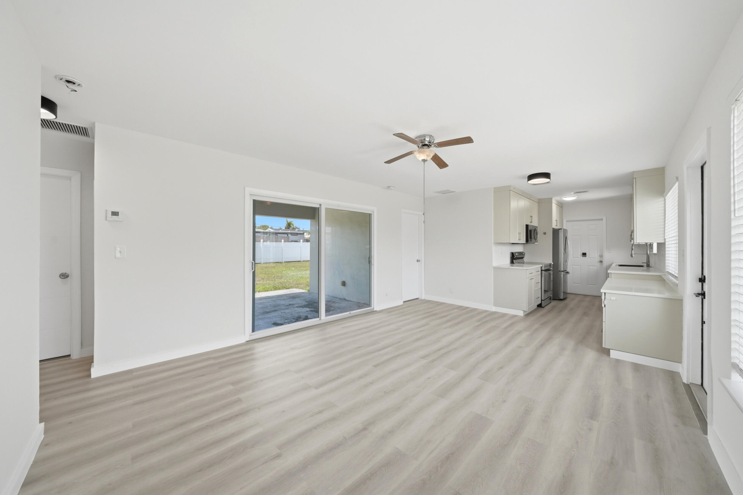 FAIRLAWN - Residential