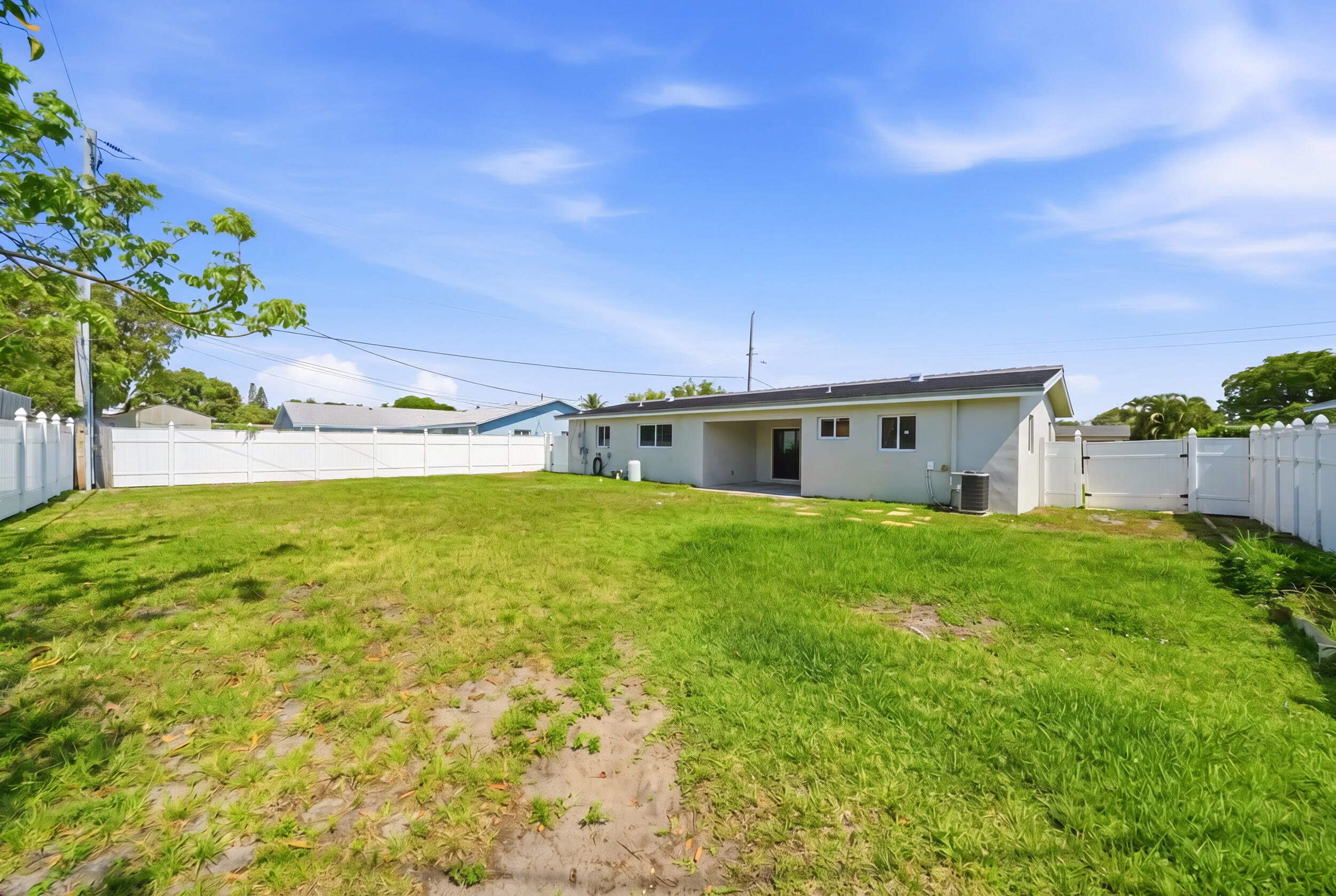 FAIRLAWN - Residential