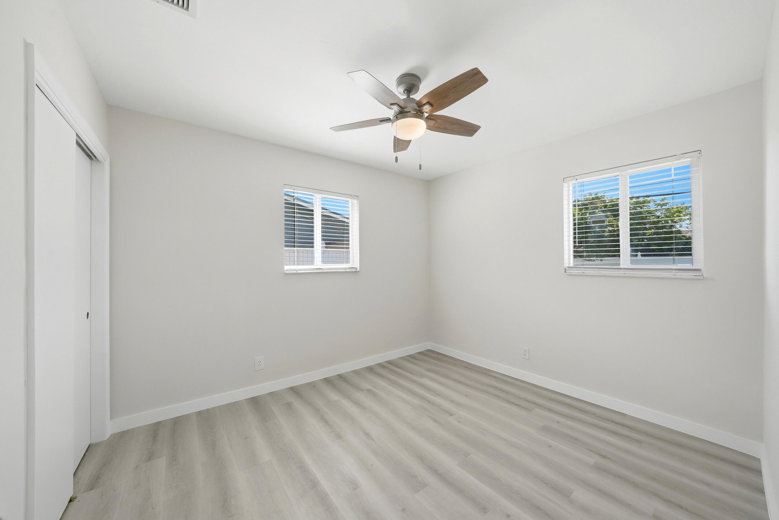 FAIRLAWN - Residential