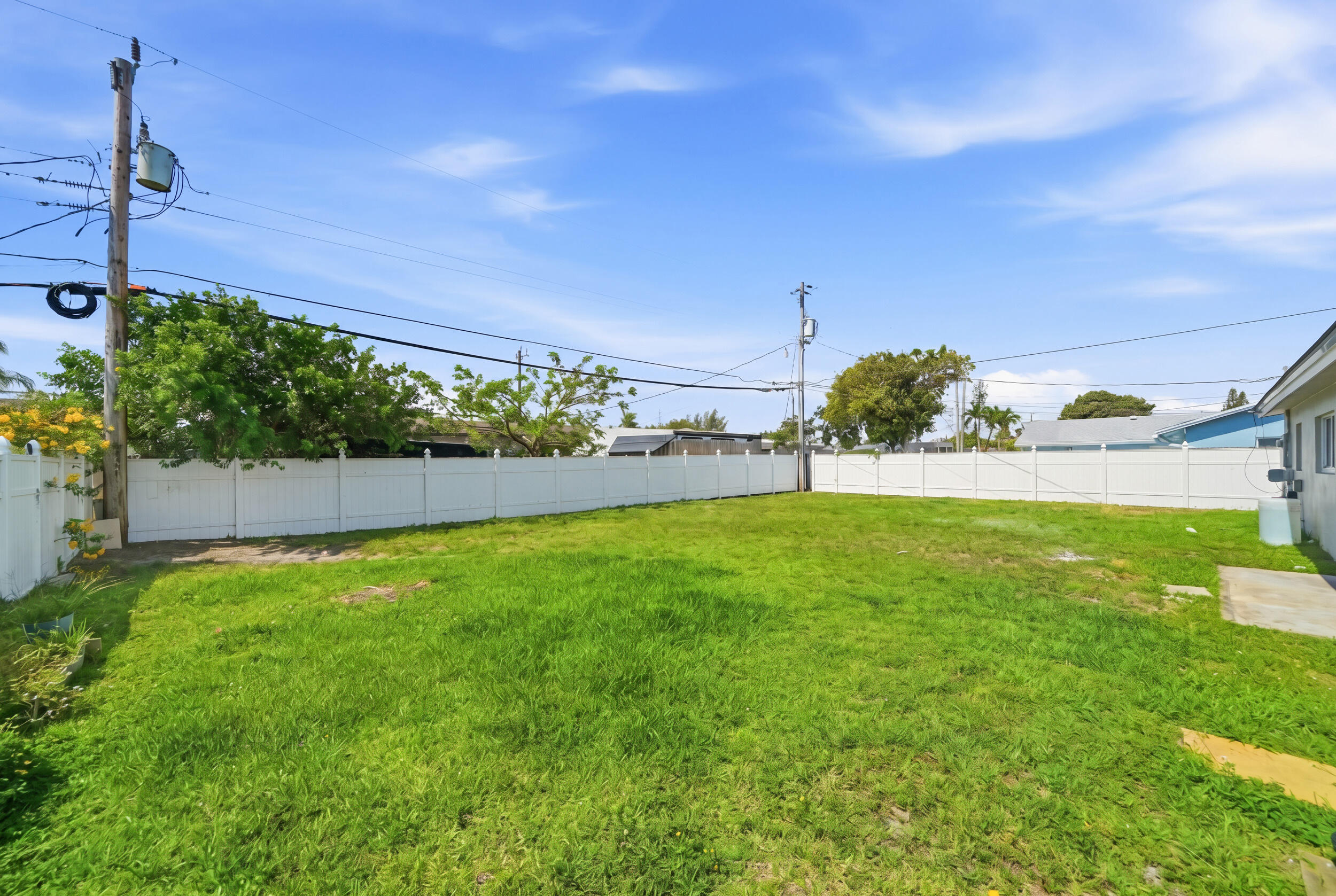 FAIRLAWN - Residential