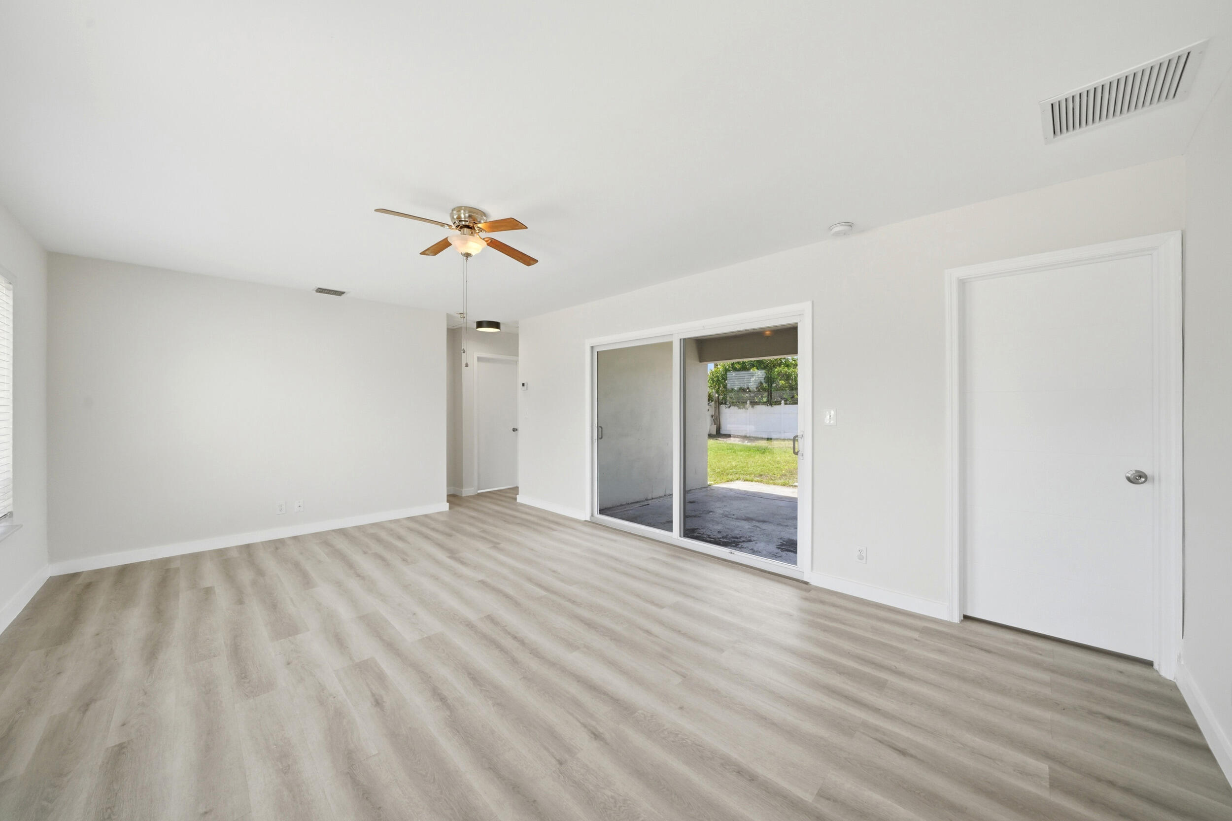 FAIRLAWN - Residential