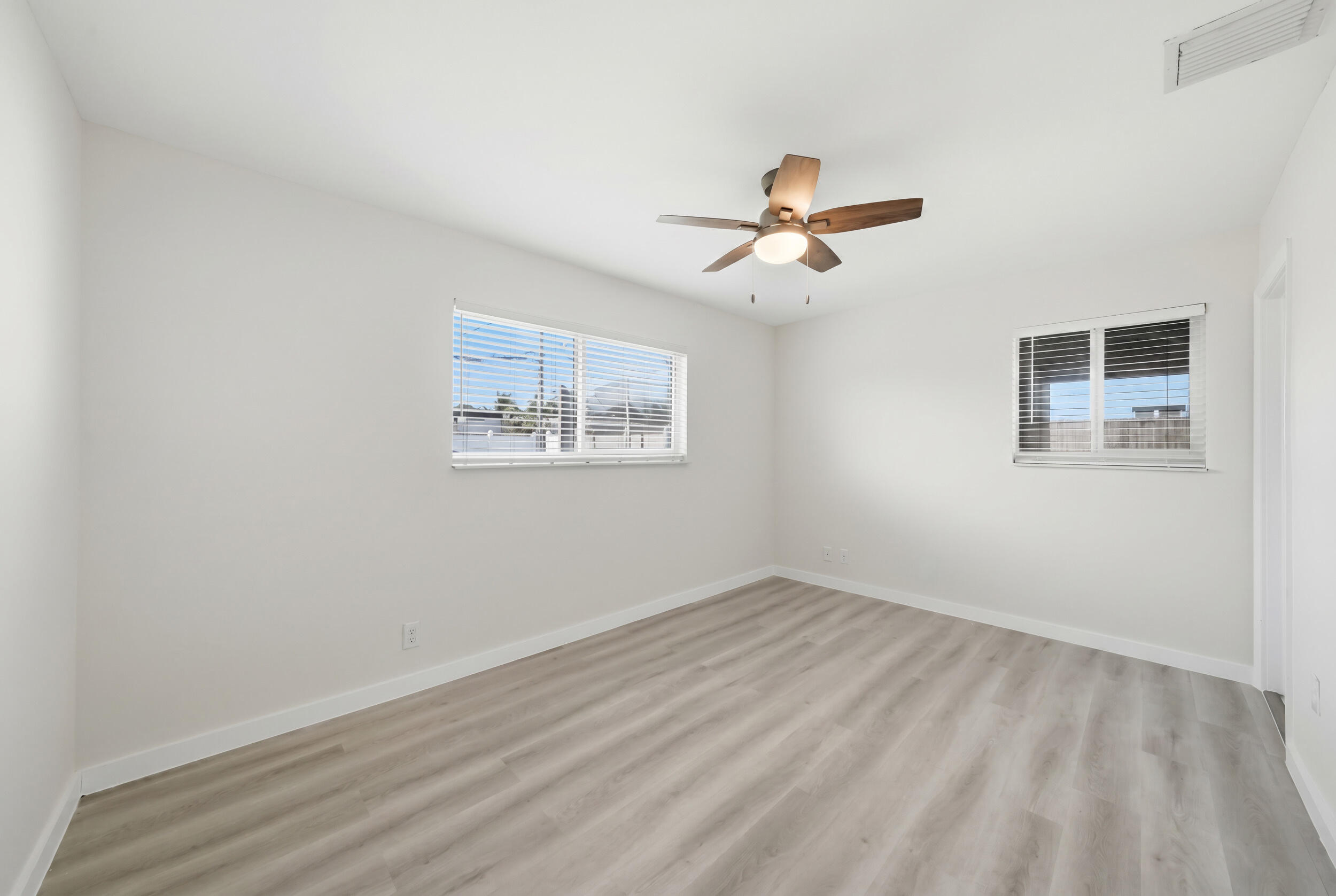 FAIRLAWN - Residential