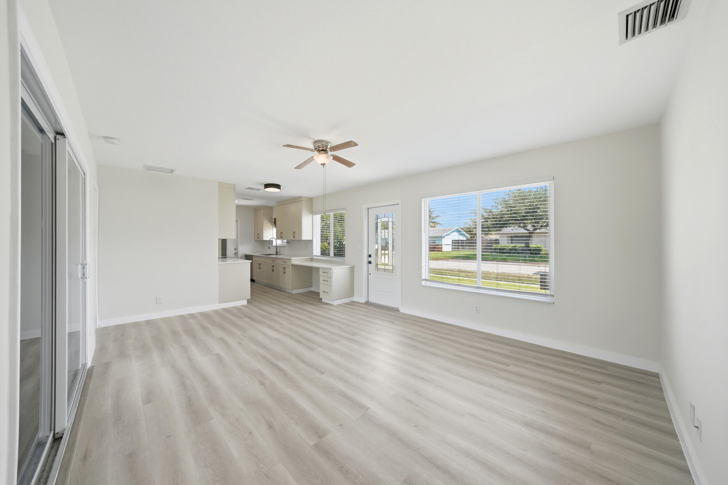 FAIRLAWN - Residential