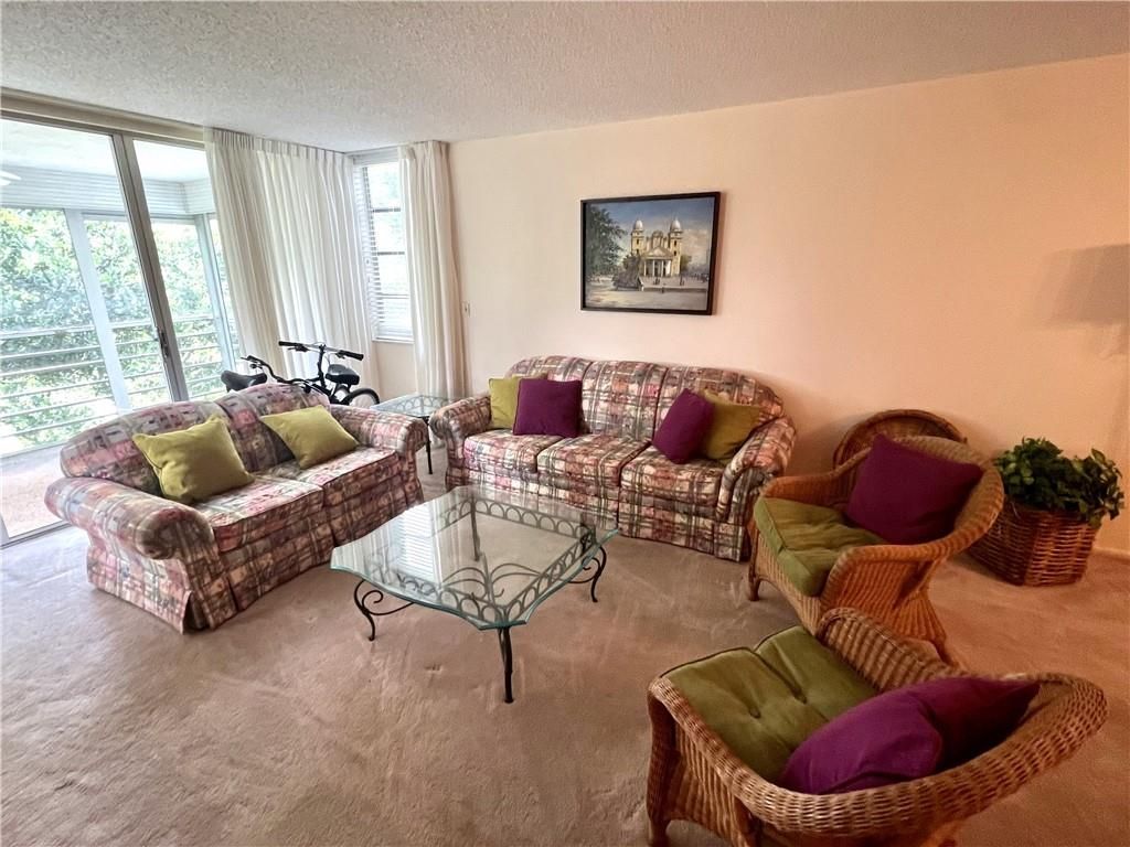 Photo of 806 Cypress Grove Lane #402, Pompano Beach, FL 33069 (MLS # F10387139)