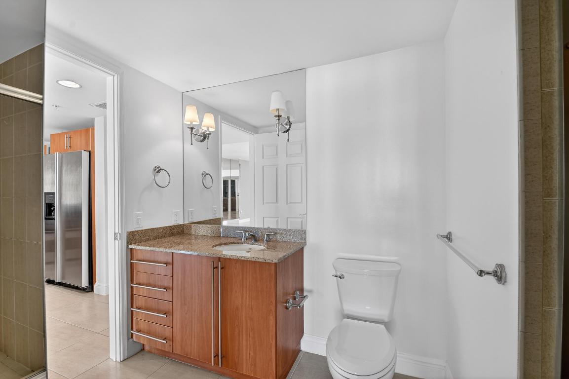 610 CLEMATIS CONDO - Residential