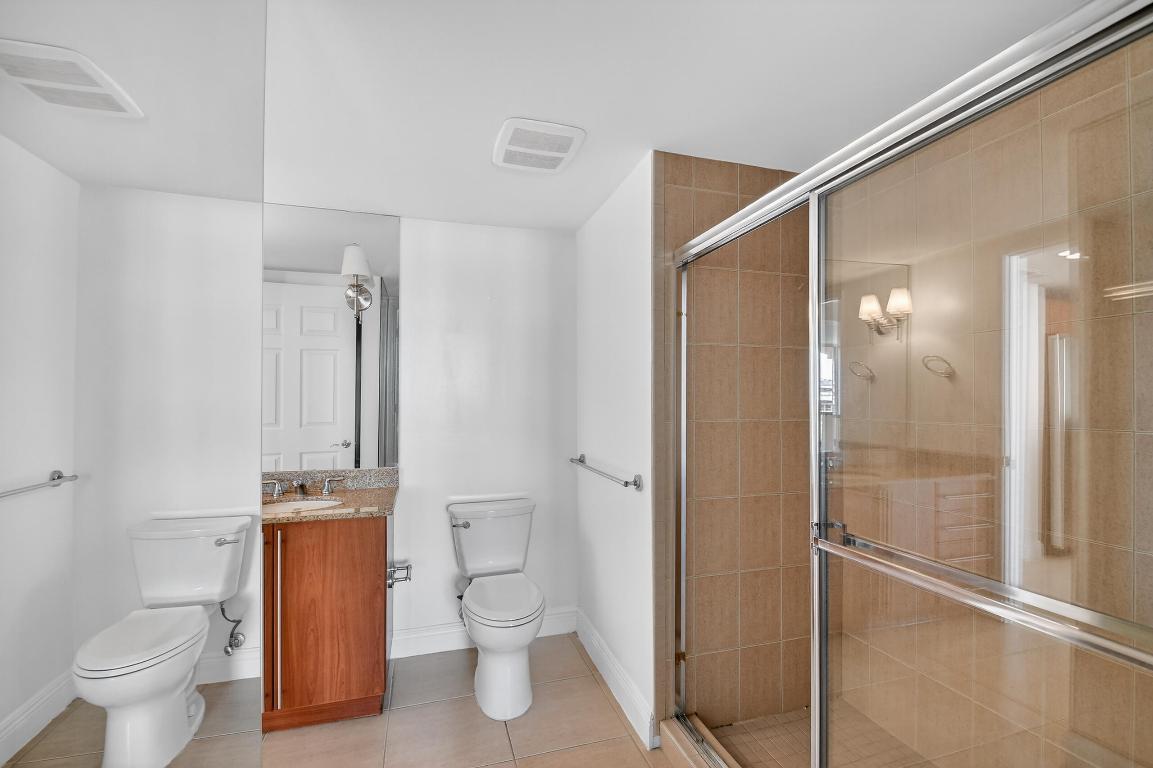 610 CLEMATIS CONDO - Residential