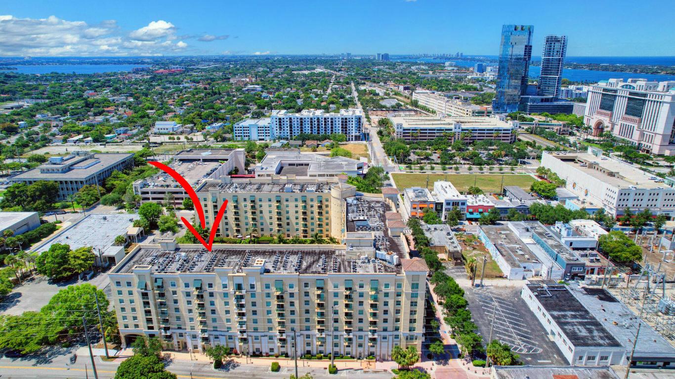 610 CLEMATIS CONDO - Residential