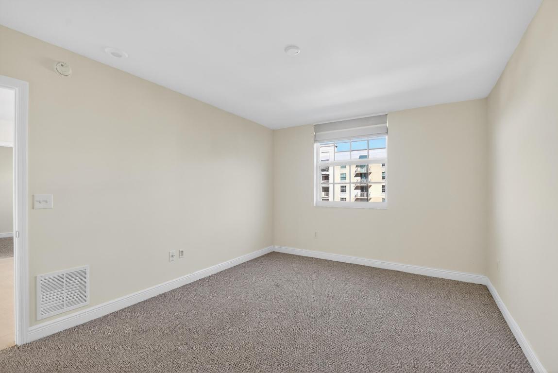 610 CLEMATIS CONDO - Residential