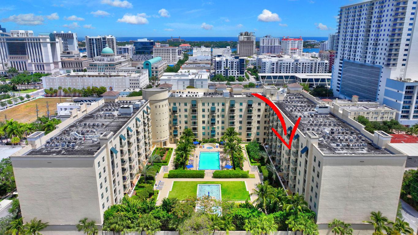 610 CLEMATIS CONDO - Residential