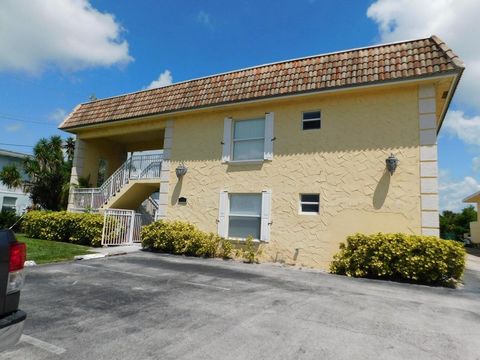 735 Hummingbird Way 201 North Palm Beach FL 33408