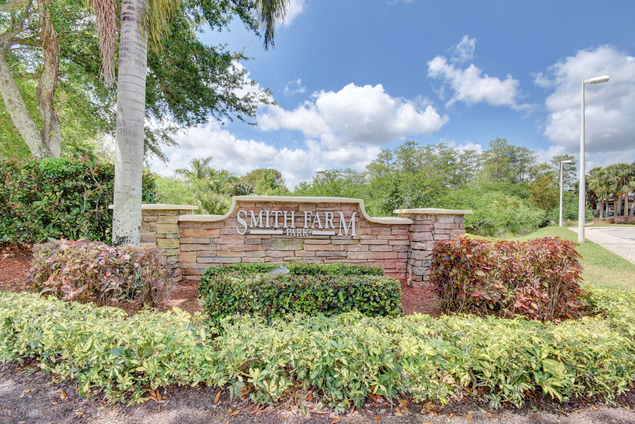6425 Stonehurst Circle