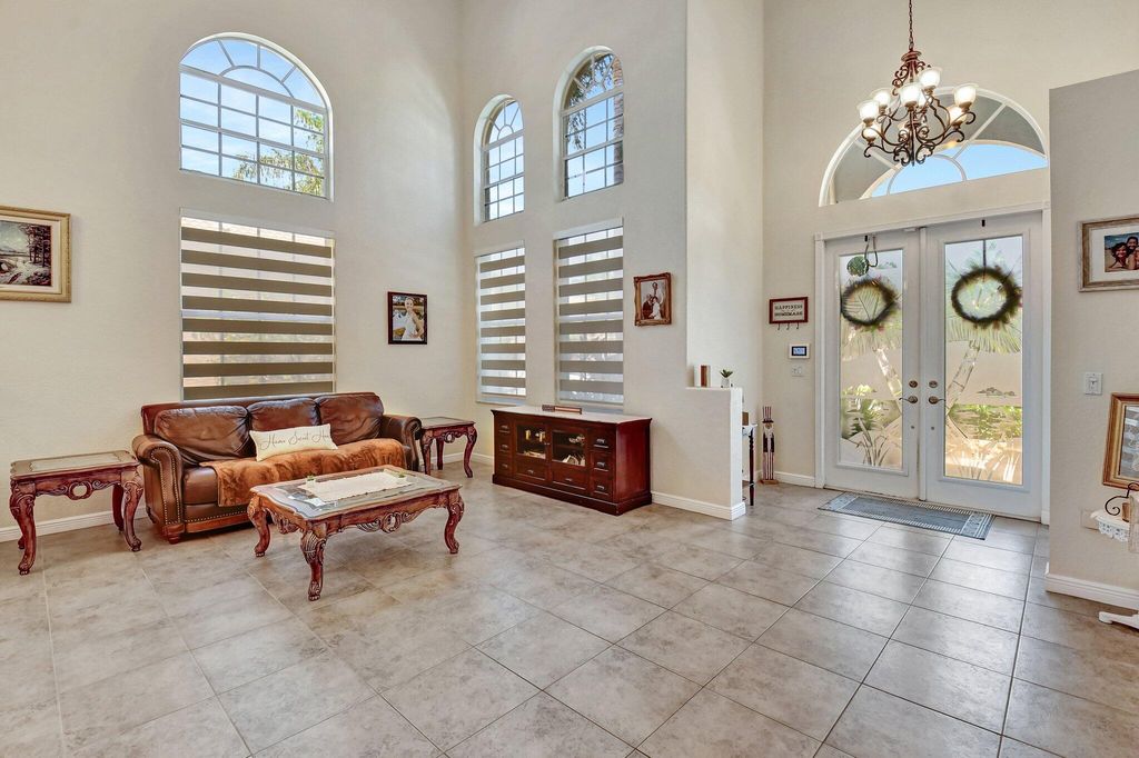 Photo of 6425 Stonehurst Circle, Lake Worth, FL 33467 (MLS # R11056336)