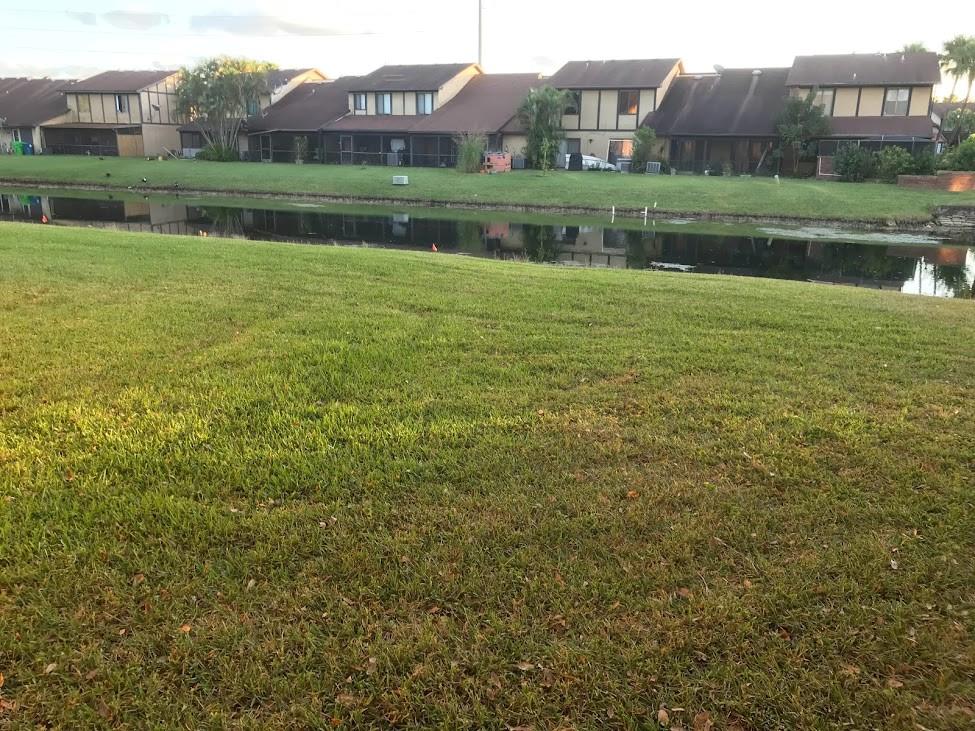 Lakeshore Club Townhomes - Residential
