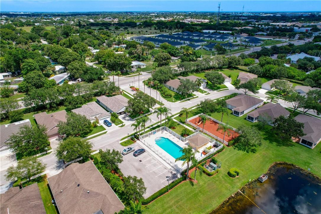Waterford Lakes - Residential