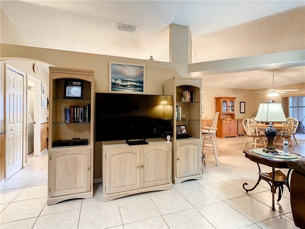 Waterford Lakes - Residential