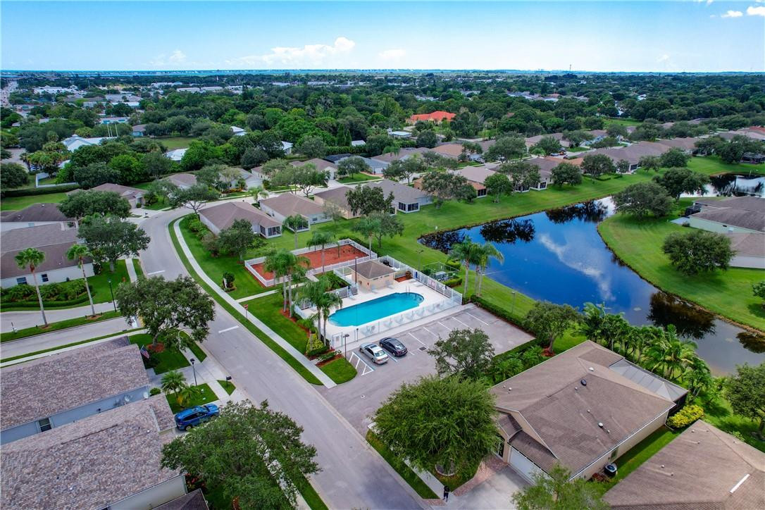 Waterford Lakes - Residential