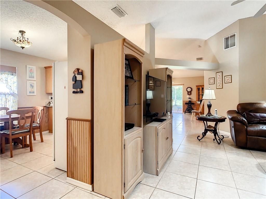 Waterford Lakes - Residential