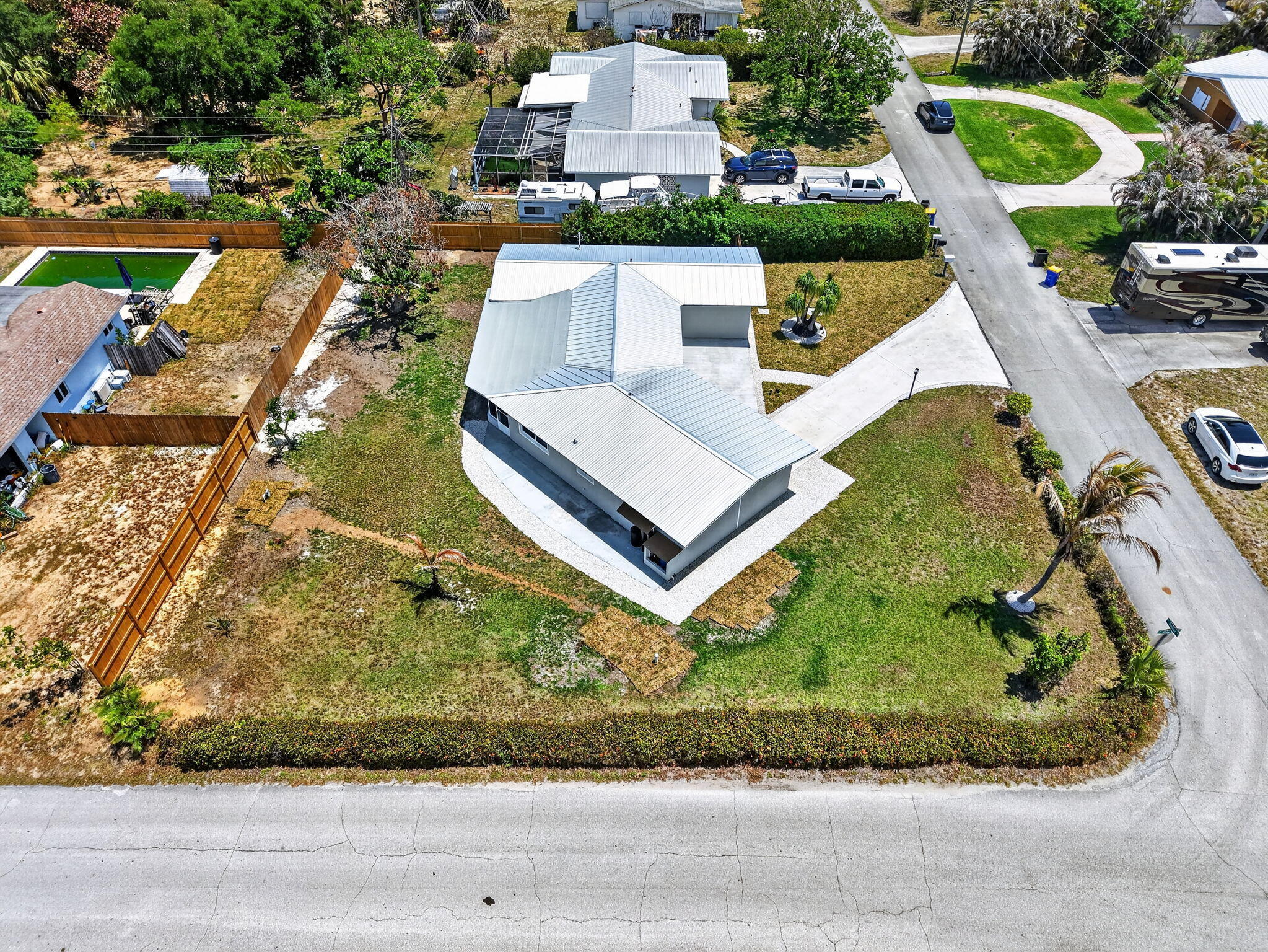 HOBE HILLS - Residential