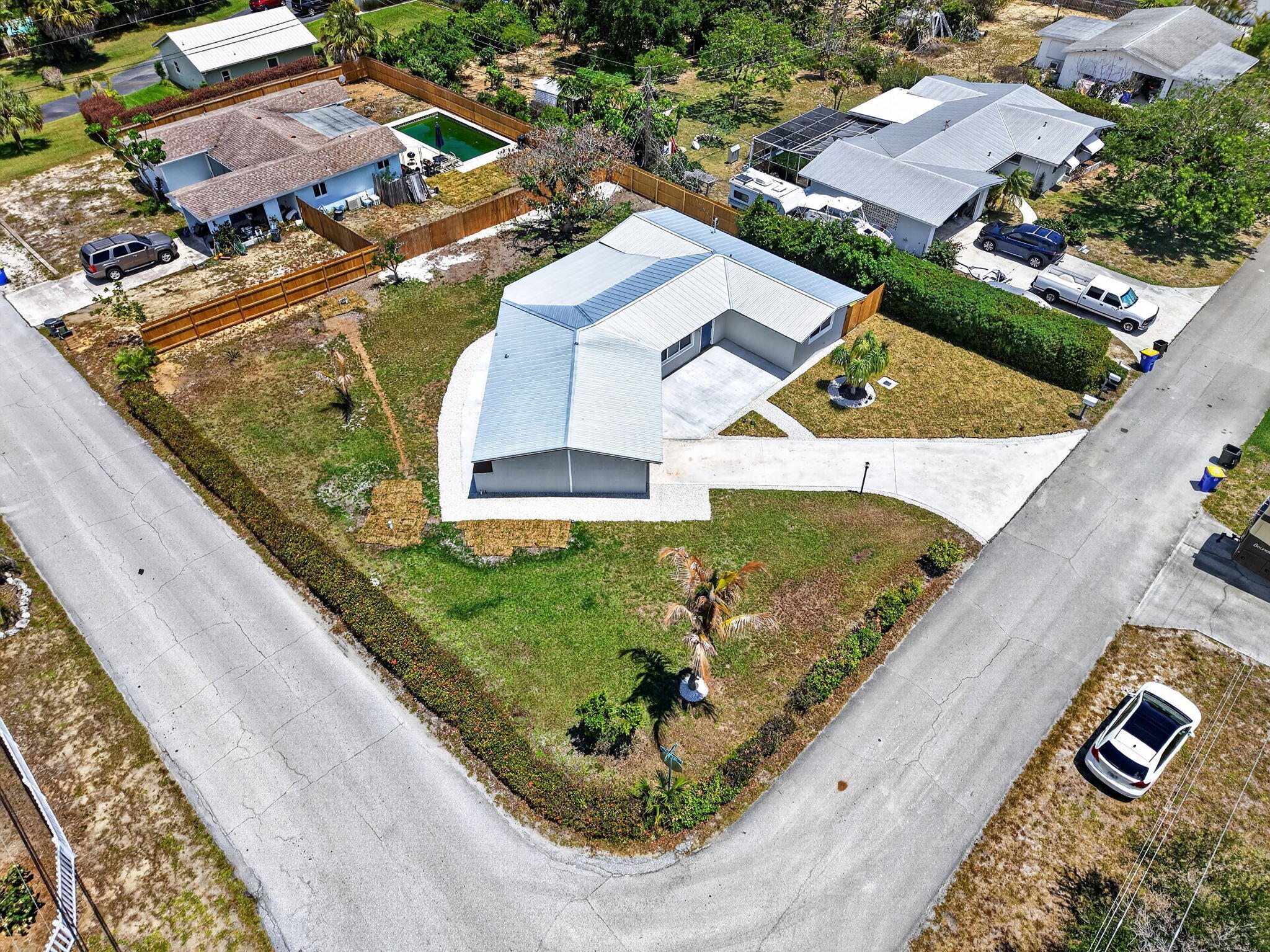 HOBE HILLS - Residential