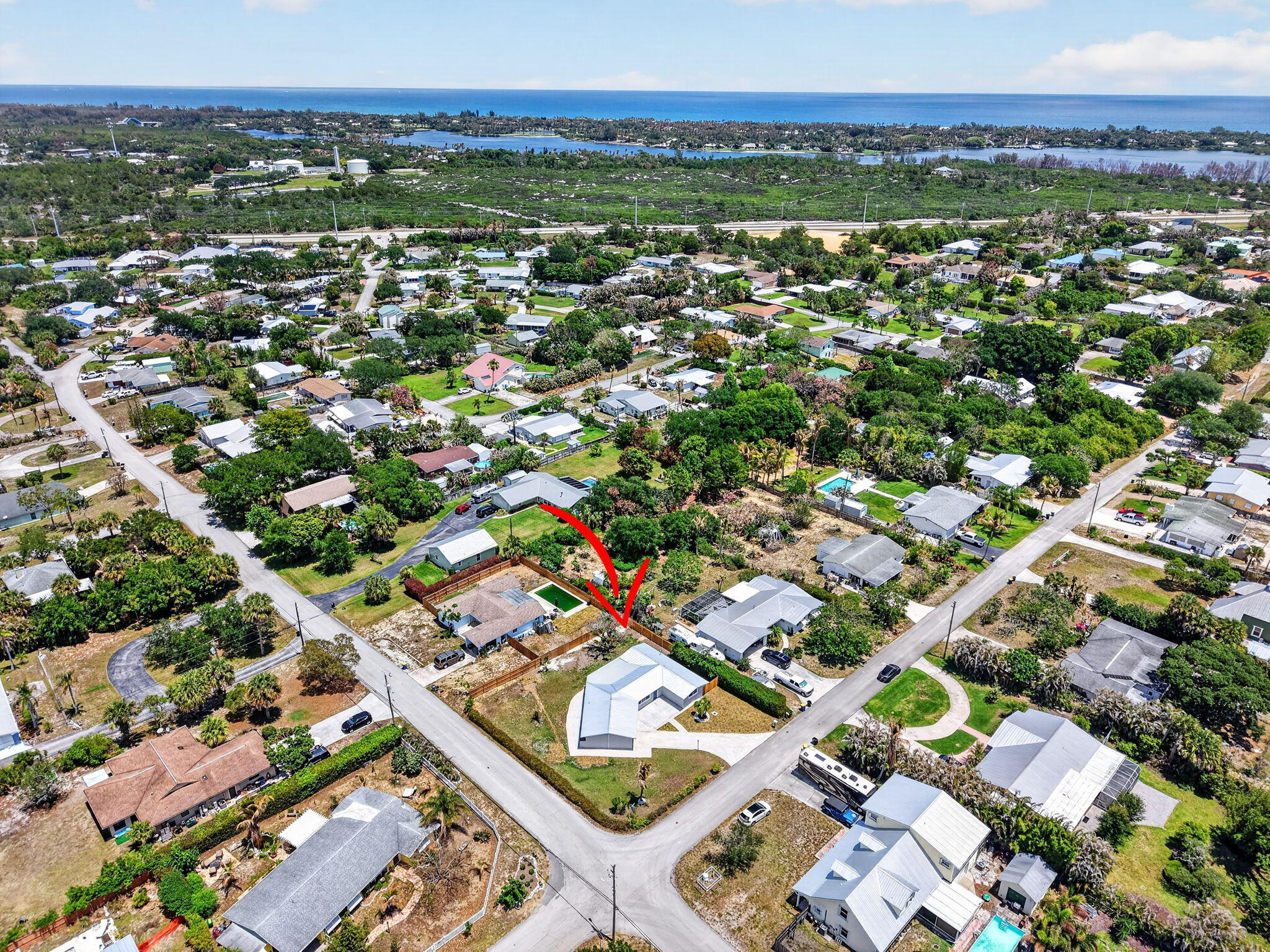HOBE HILLS - Residential