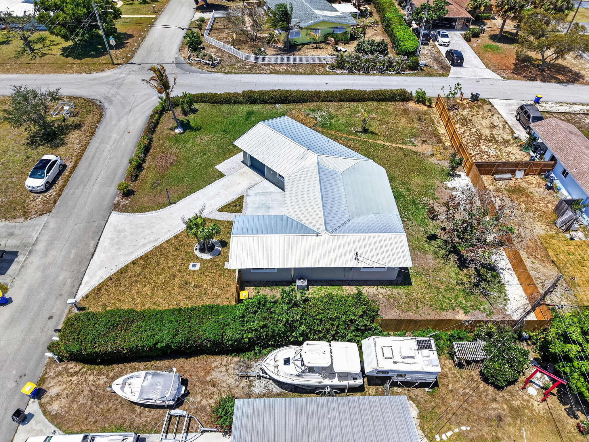 HOBE HILLS - Residential