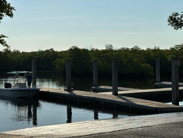 HOBE HILLS - Residential