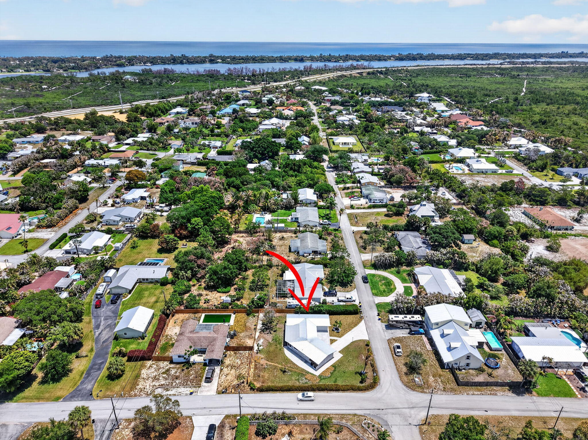HOBE HILLS - Residential