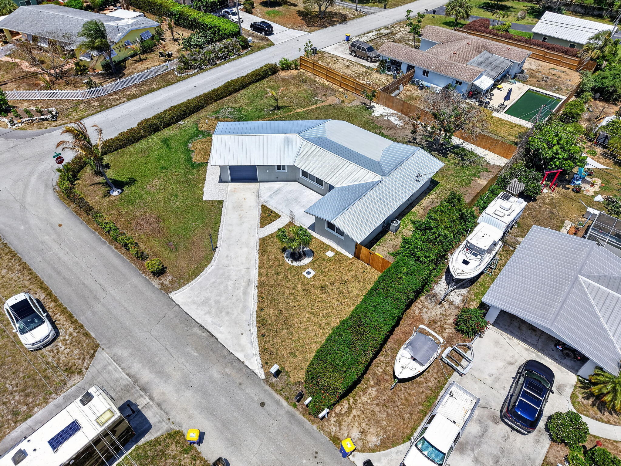 HOBE HILLS - Residential