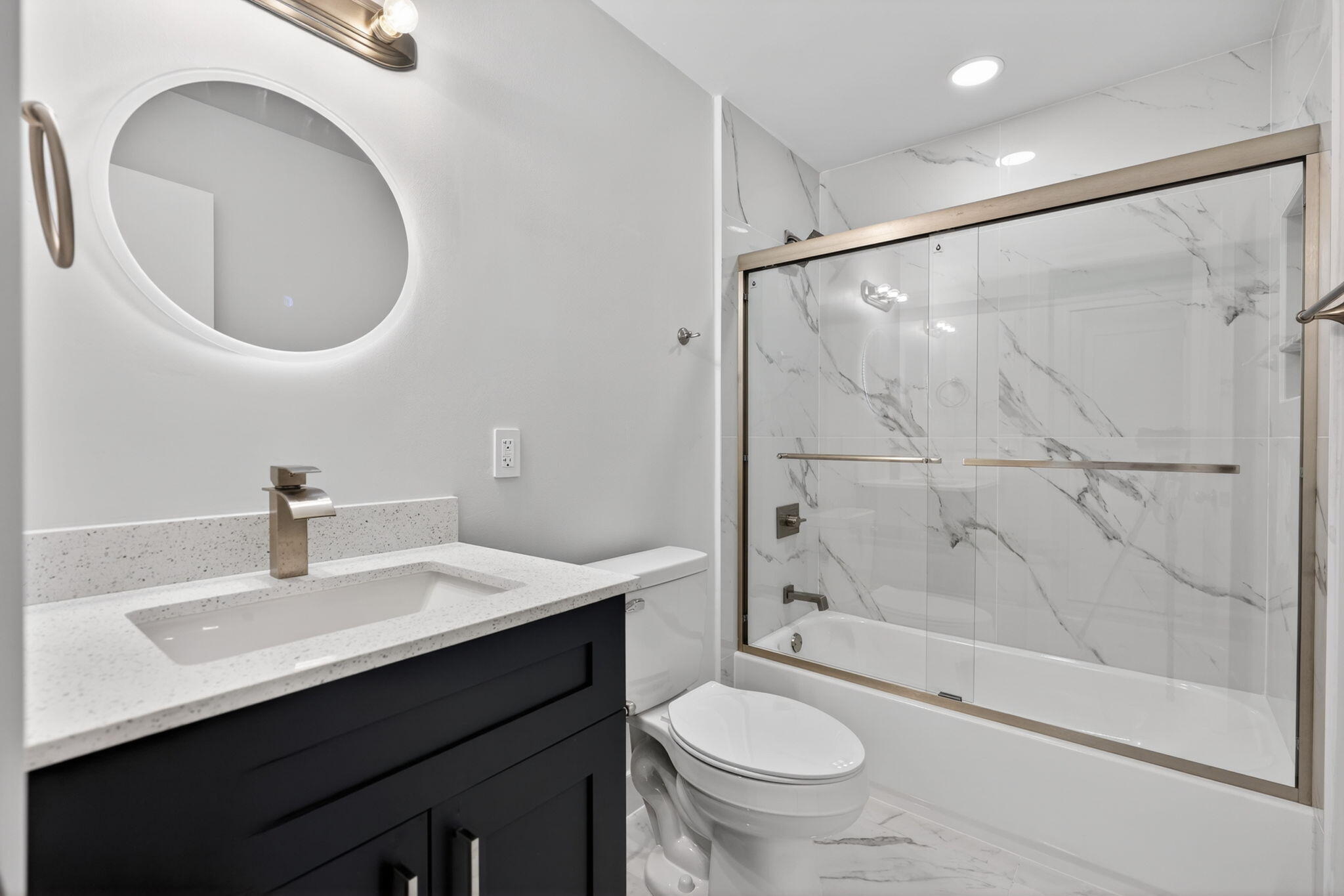 HOBE HILLS - Residential