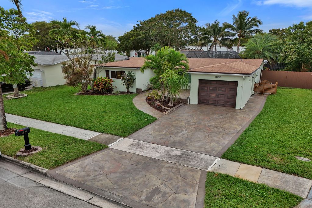 Photo of 6984 NW 4th Court, Margate, FL 33063 (MLS # B26004591)