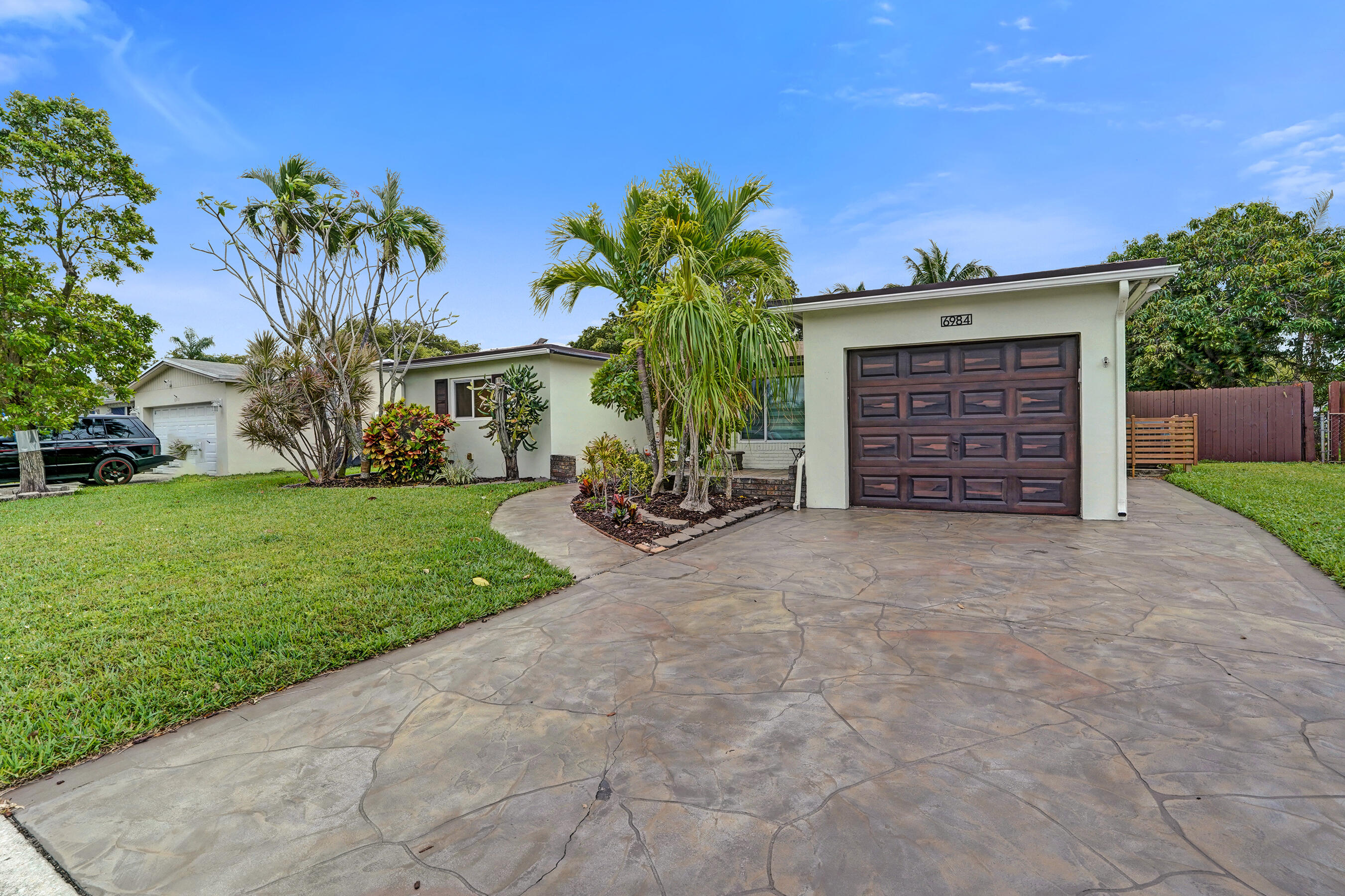 ORIOLE-MARGATE SEC 3 - Residential