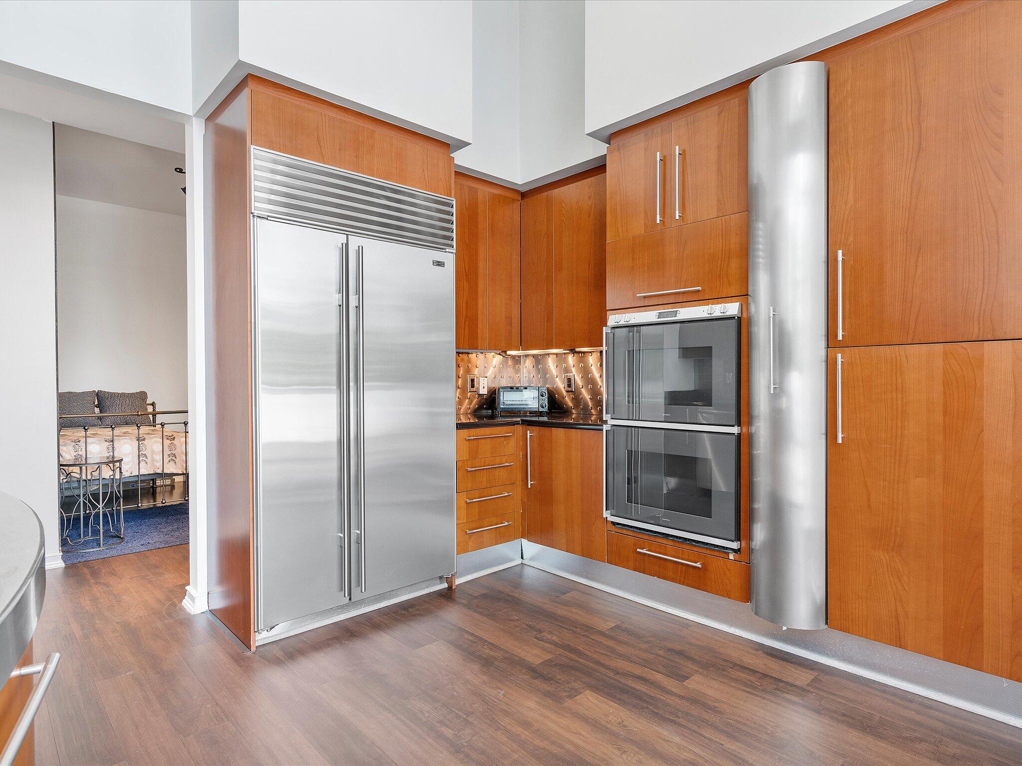 TRUMP PALACE CONDO - Residential