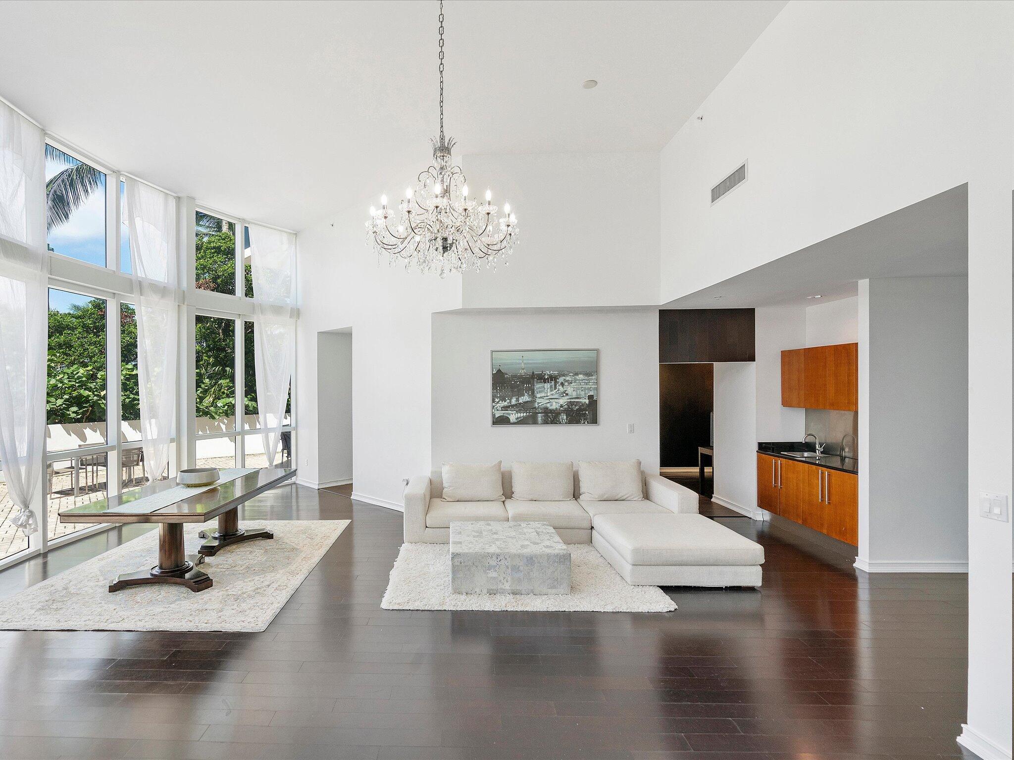 TRUMP PALACE CONDO - Residential