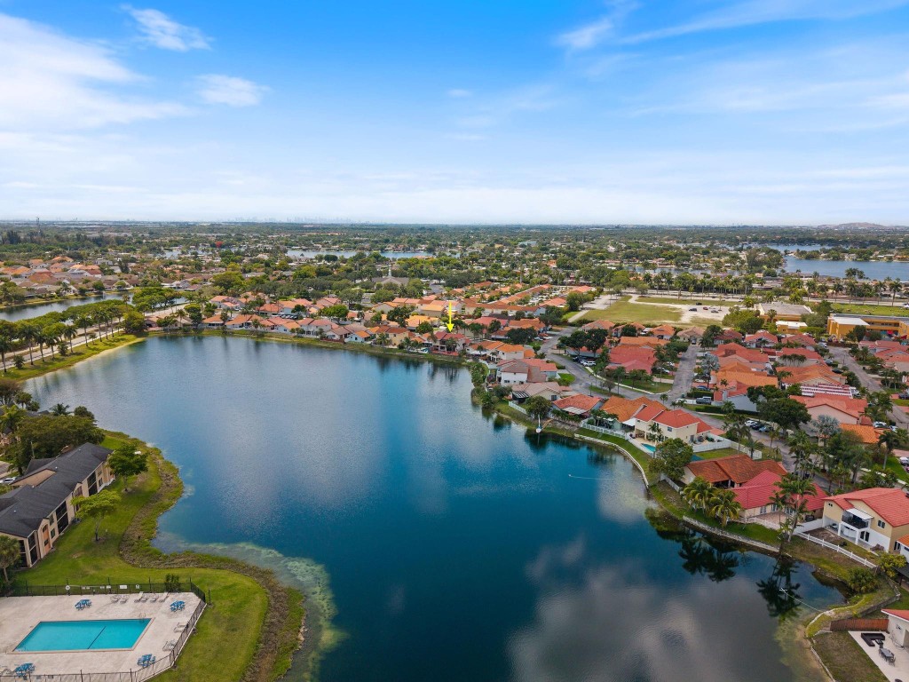 Angelica Gardens At Lakes - Residential
