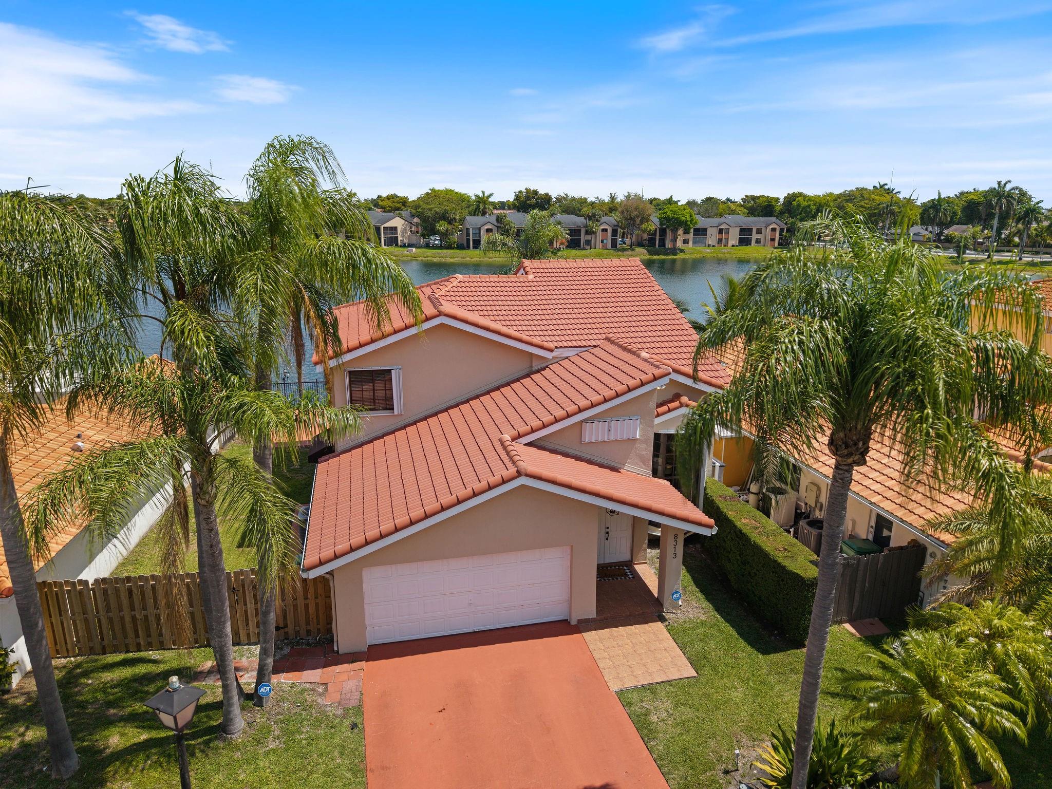 8313 NW 188th Ter