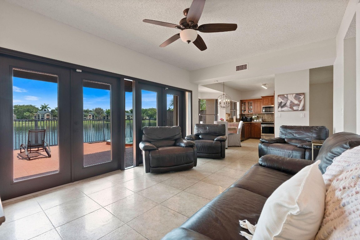 Angelica Gardens At Lakes - Residential