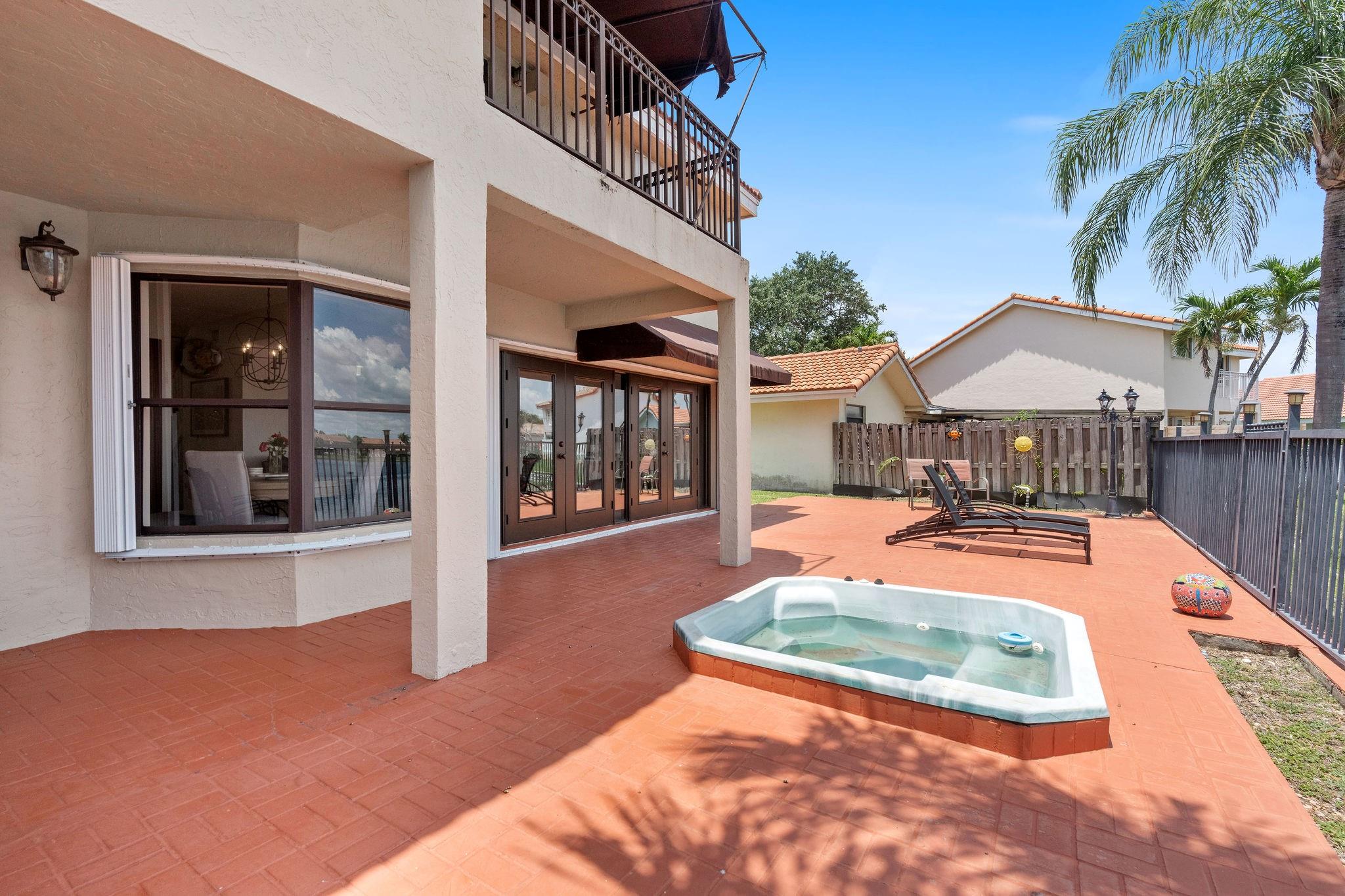 Angelica Gardens At Lakes - Residential