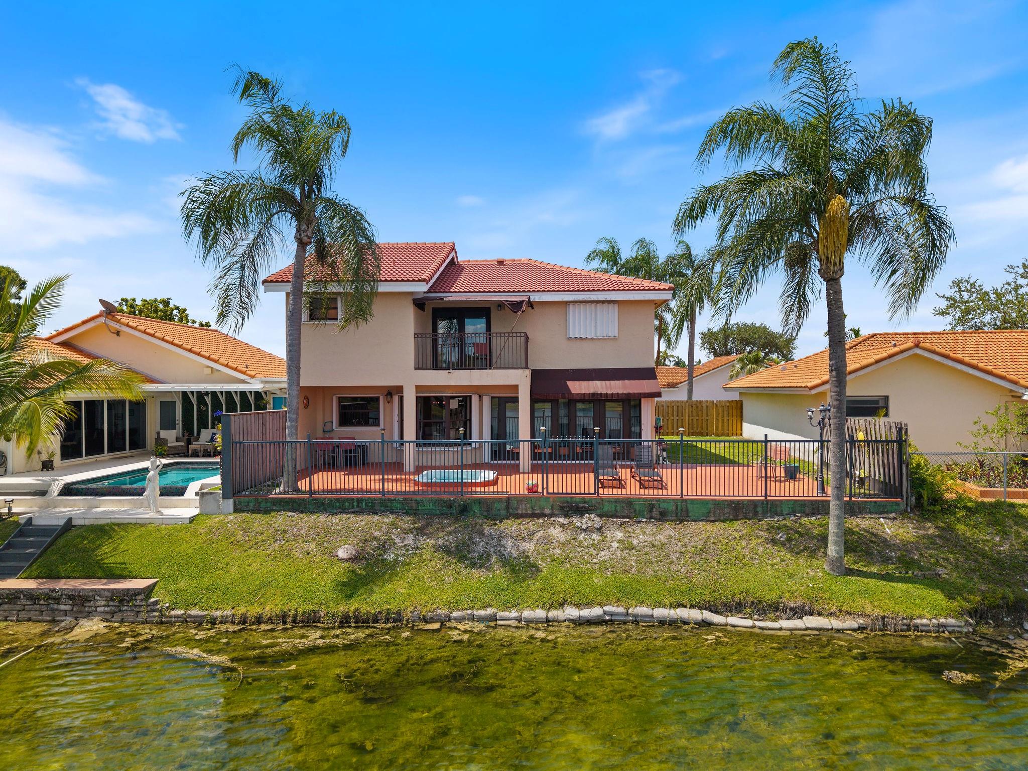 Angelica Gardens At Lakes - Residential