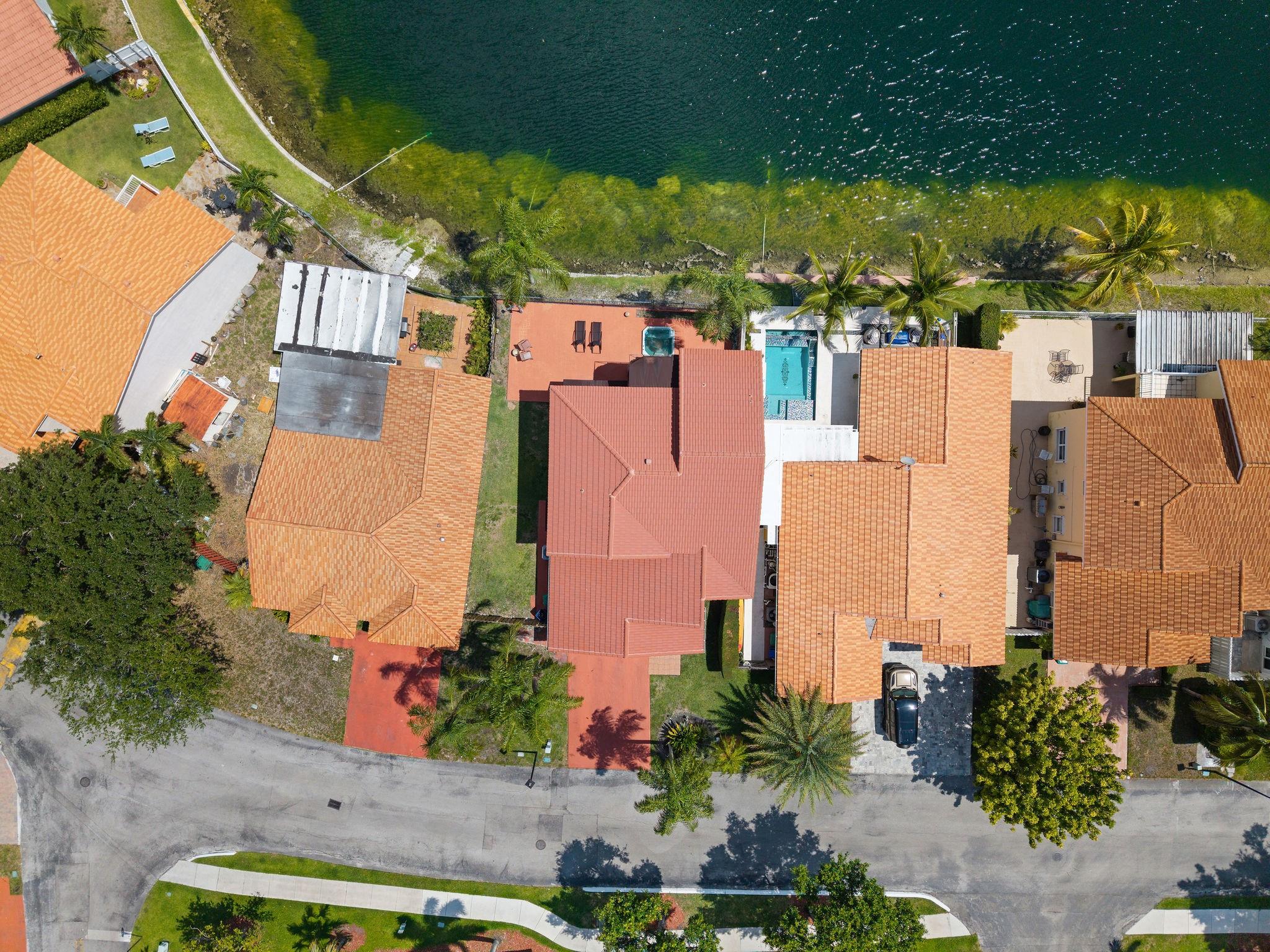 Angelica Gardens At Lakes - Residential