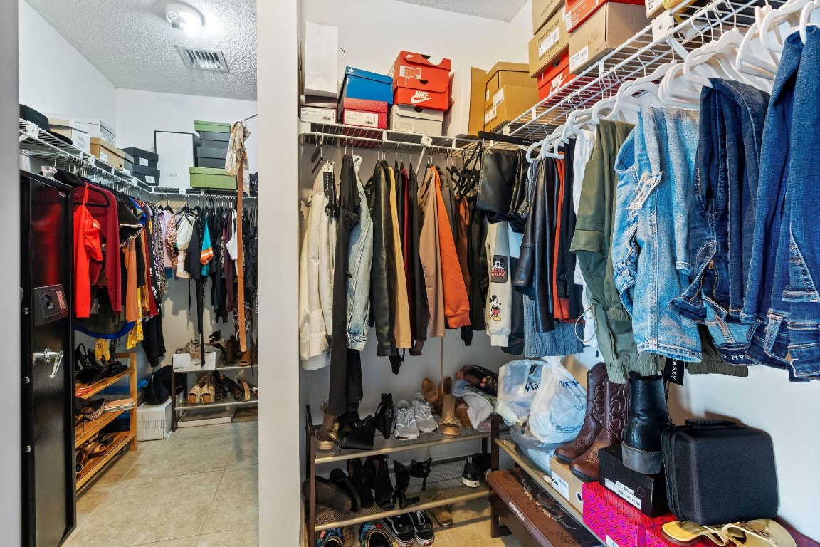 Angelica Gardens At Lakes - Residential