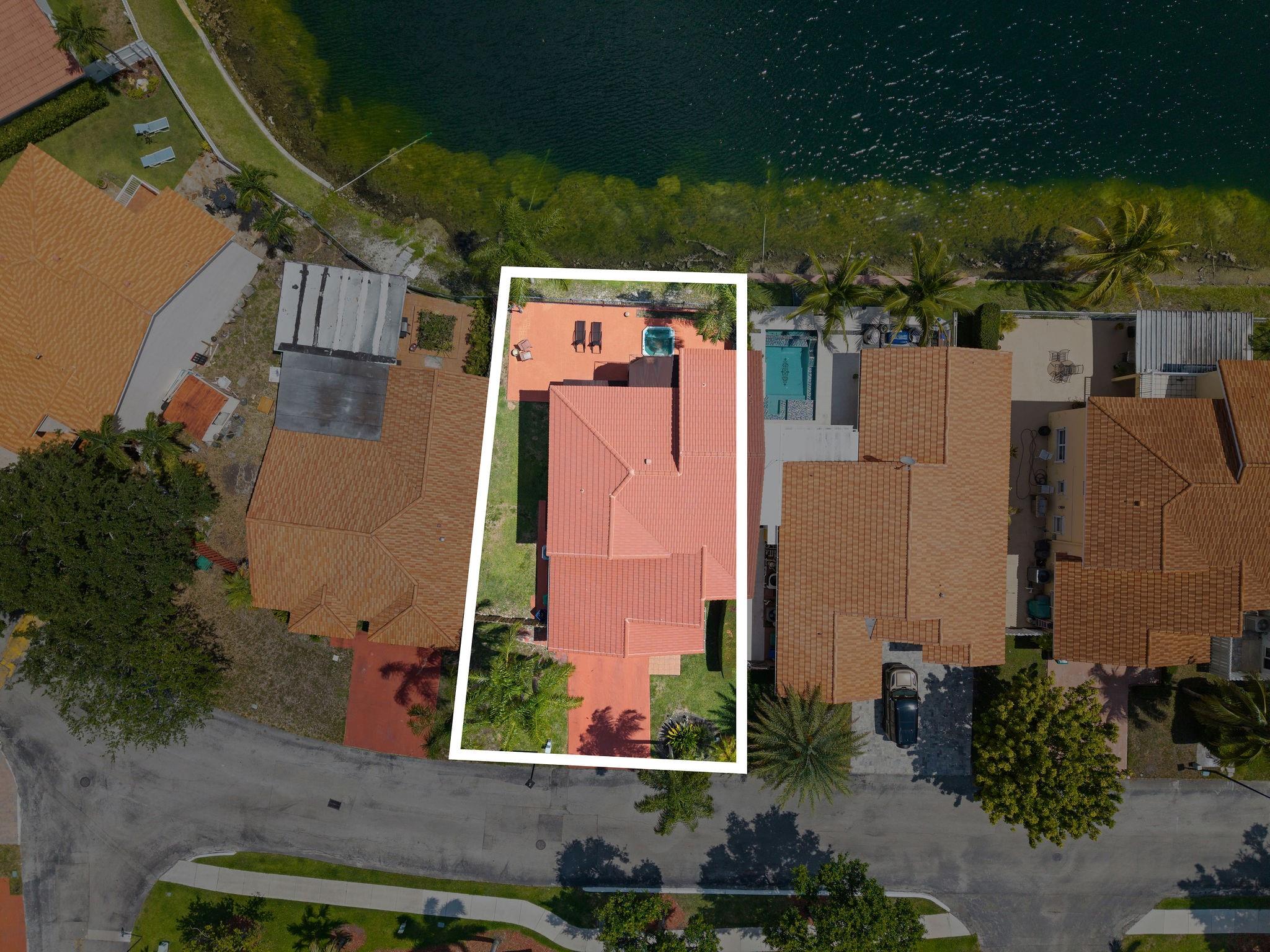 Angelica Gardens At Lakes - Residential