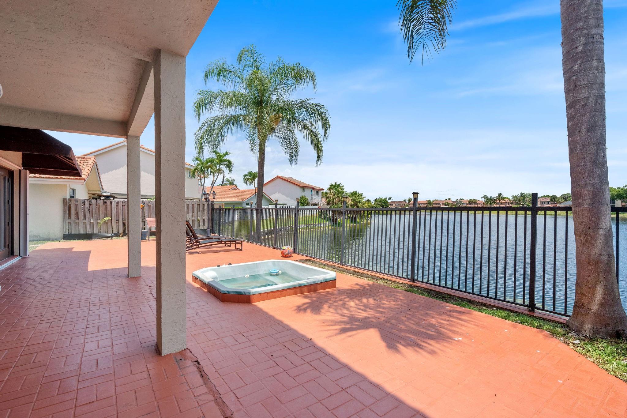 Angelica Gardens At Lakes - Residential