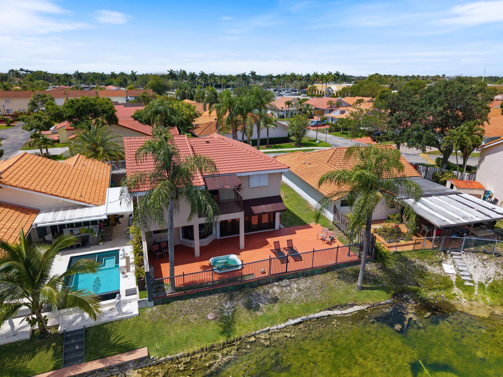 Angelica Gardens At Lakes - Residential