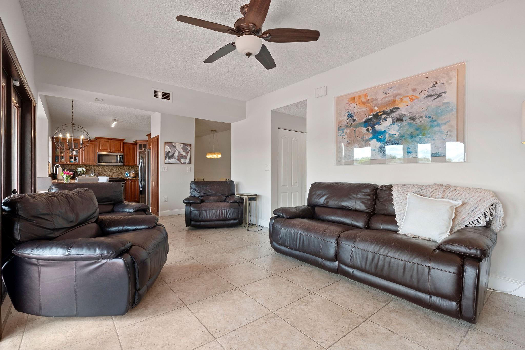 Angelica Gardens At Lakes - Residential