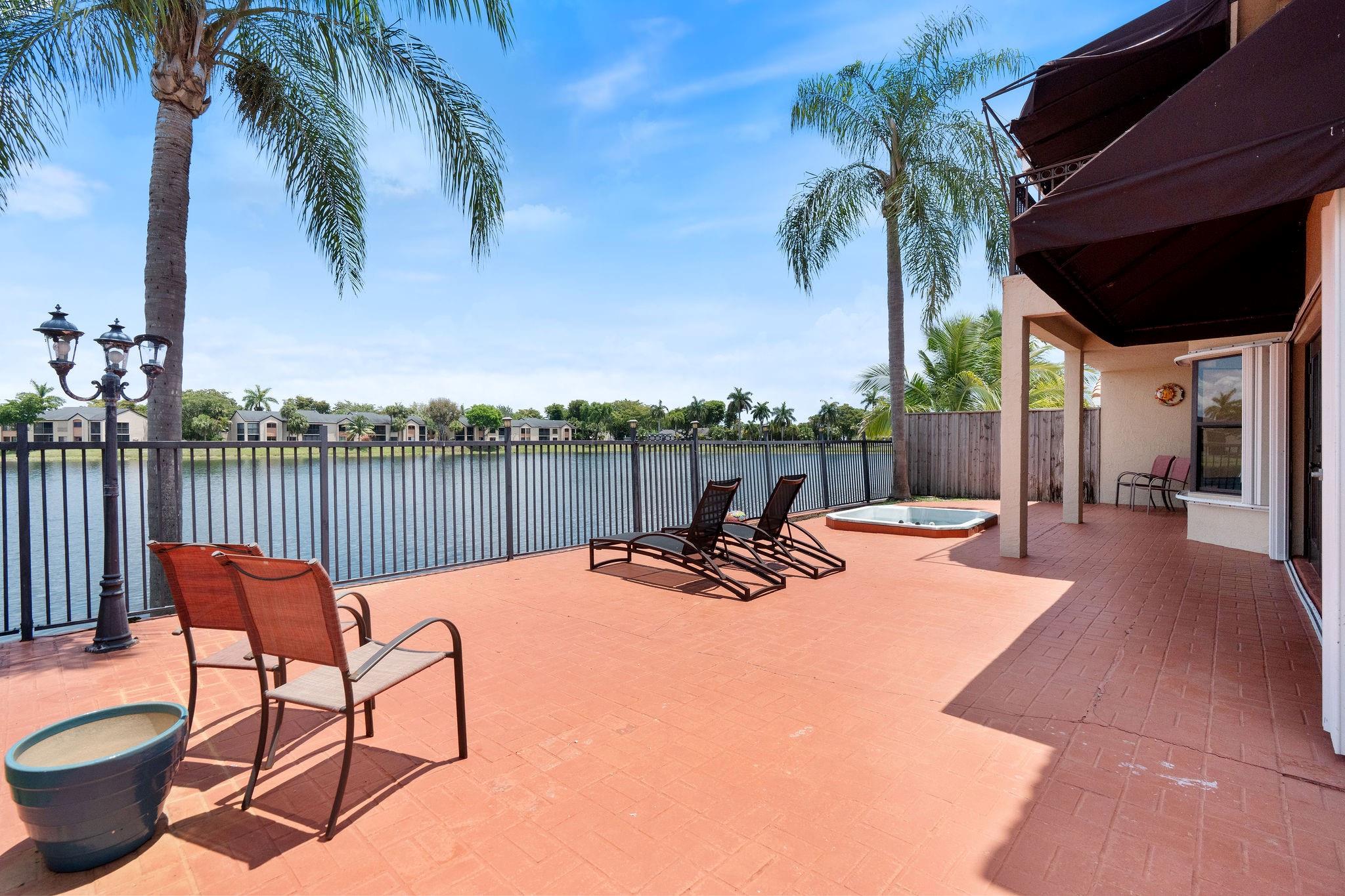 Angelica Gardens At Lakes - Residential