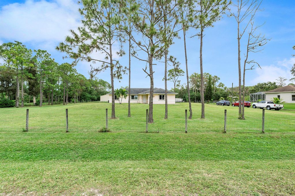 Photo of 16367 83rd Place N, Loxahatchee, FL 33470 (MLS # R10942698)