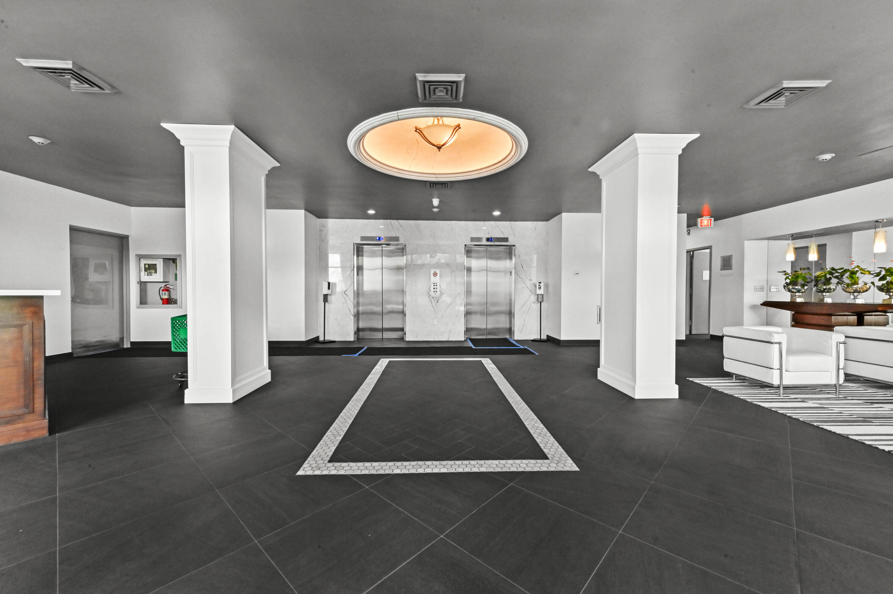 LANDS OF THE PRESIDENT CONDO 3 - Residential