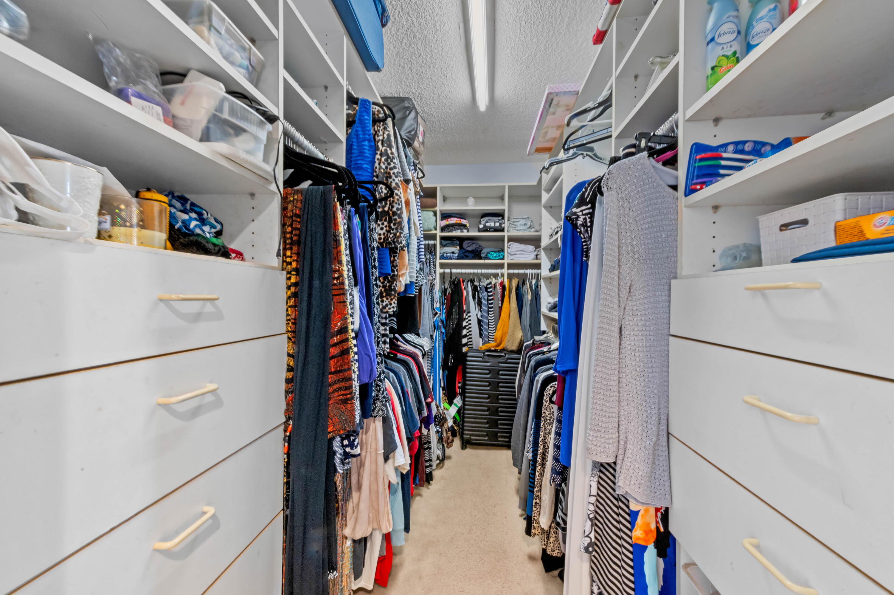 LANDS OF THE PRESIDENT CONDO 3 - Residential