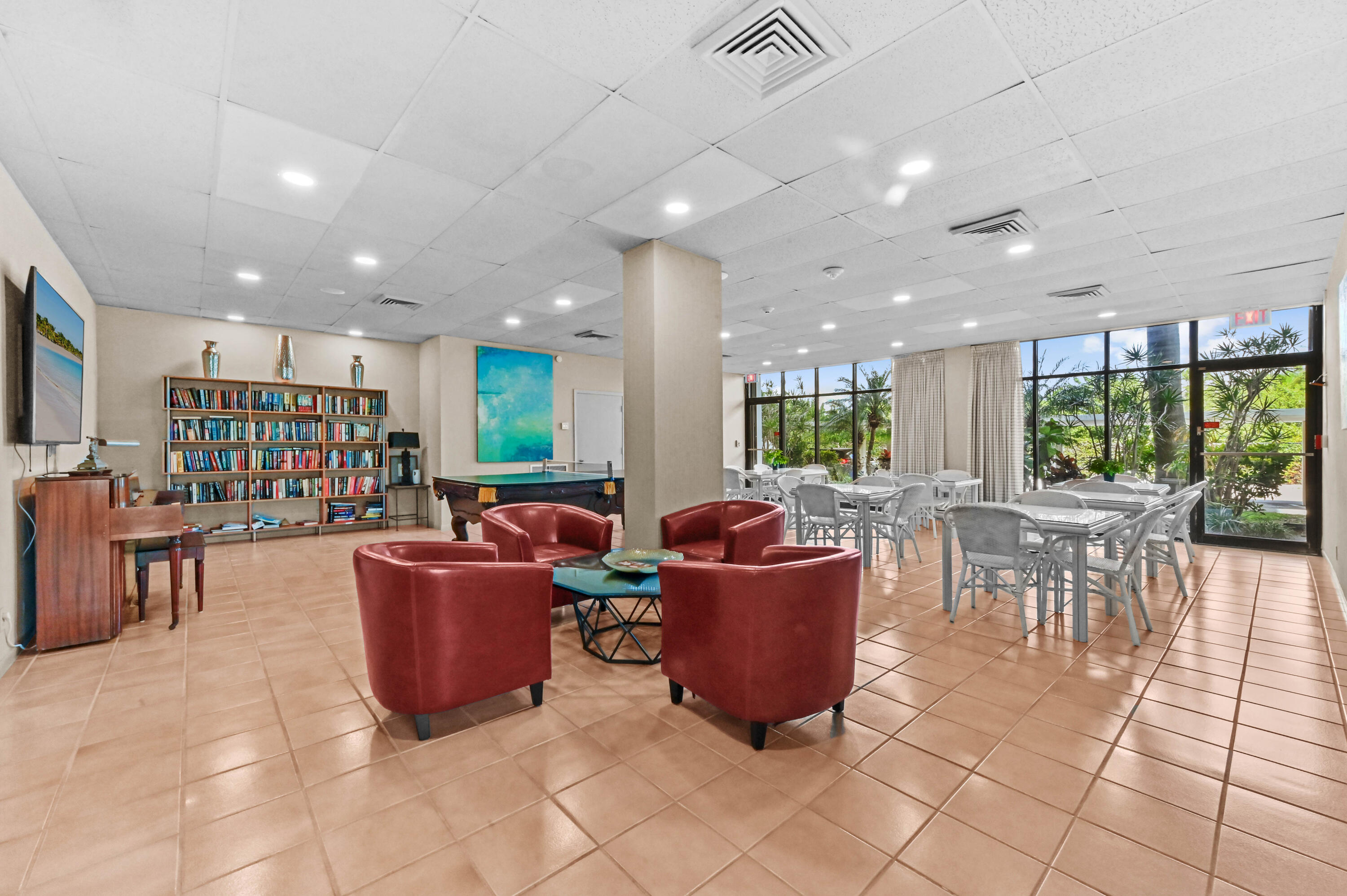 LANDS OF THE PRESIDENT CONDO 3 - Residential